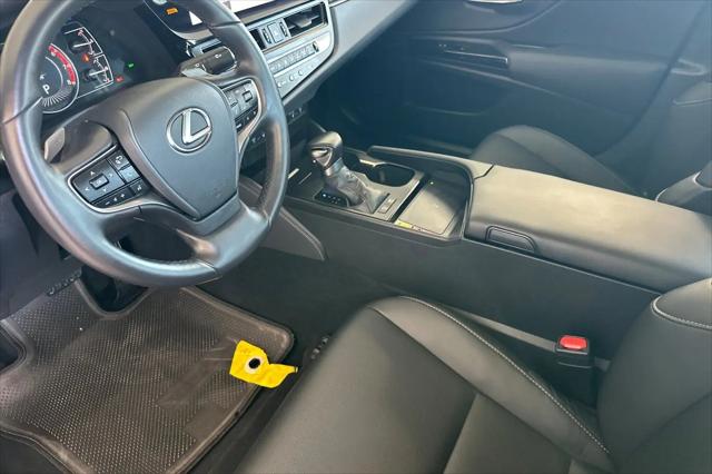 2025 Lexus ES 300h ES 300h