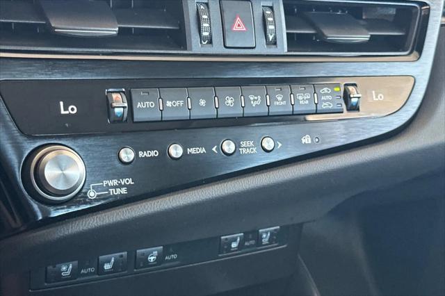 2025 Lexus ES 300h ES 300h