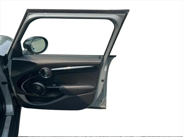 2016 MINI Hardtop Cooper S