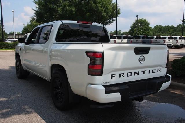 2026 Nissan Frontier Crew Cab SV 4x2