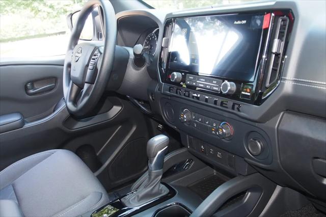 2026 Nissan Frontier Crew Cab SV 4x2