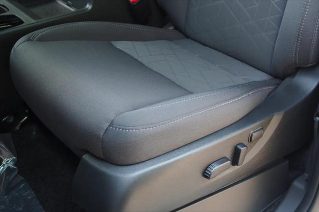 2026 Nissan Frontier Crew Cab SV 4x2
