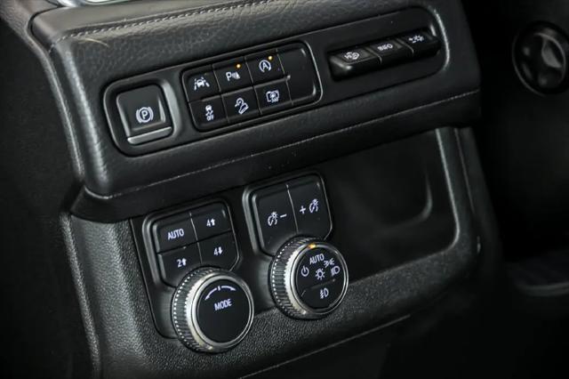 2023 GMC Yukon 4WD Denali