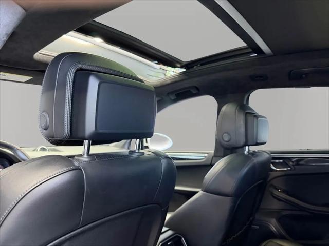 2018 Porsche Macan Turbo