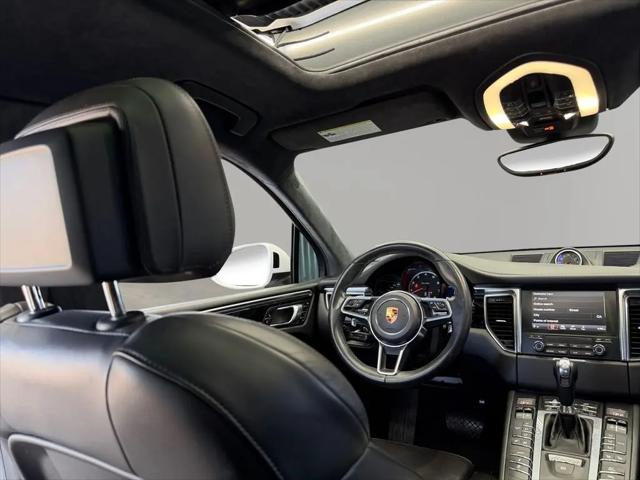 2018 Porsche Macan Turbo