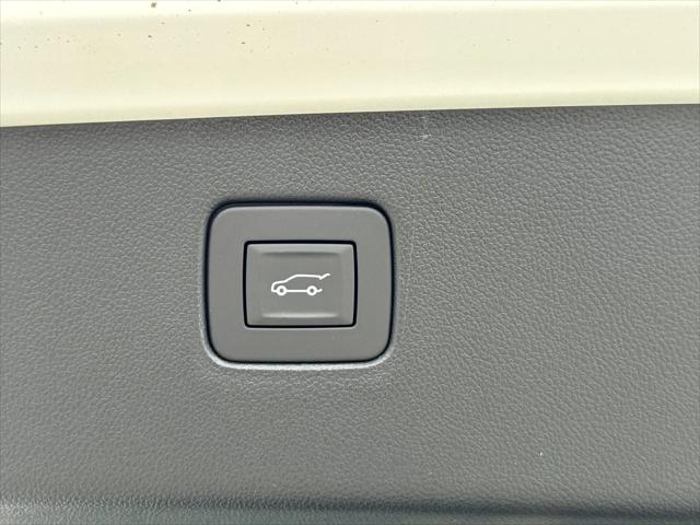 2026 Buick NV Sport Touring FWD