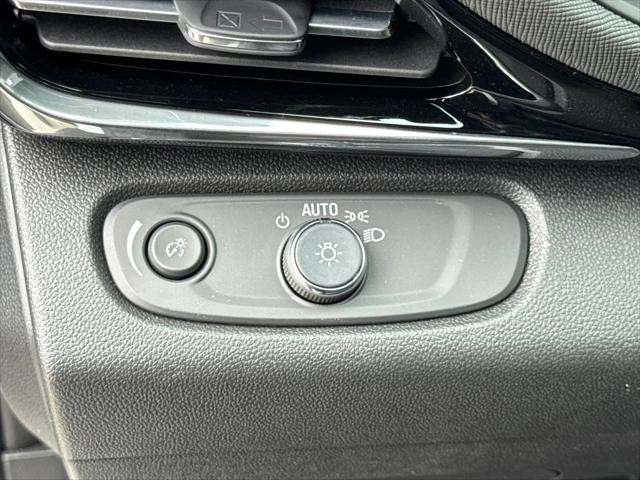 2026 Buick NV Sport Touring FWD