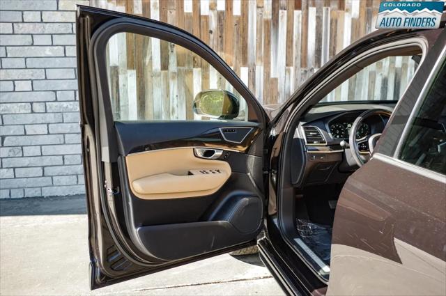 2018 Volvo XC90 T6 Momentum