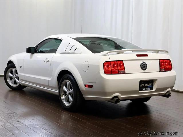 2007 Ford Mustang GT Deluxe