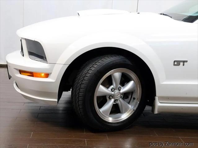 2007 Ford Mustang GT Deluxe