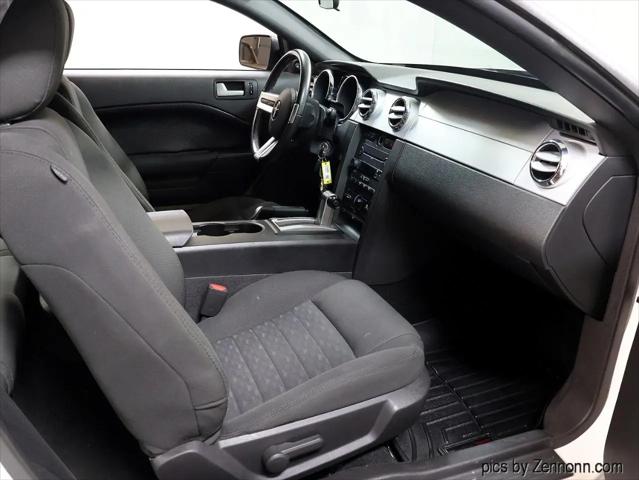 2007 Ford Mustang GT Deluxe