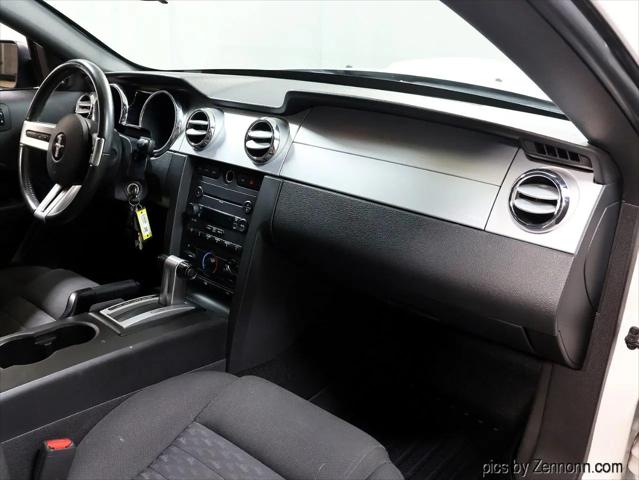 2007 Ford Mustang GT Deluxe