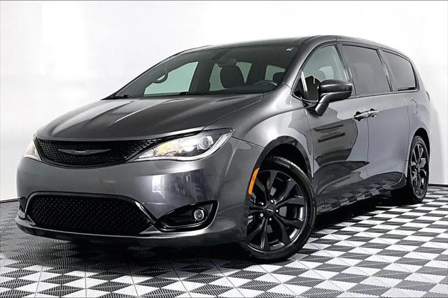 2020 Chrysler Pacifica Touring