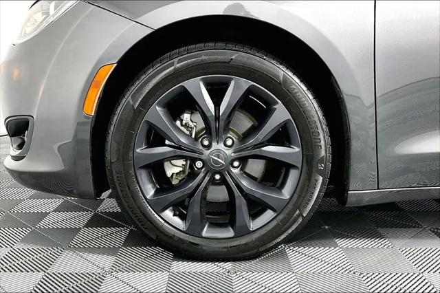 2020 Chrysler Pacifica Touring
