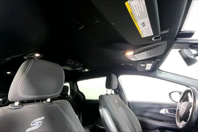 2020 Chrysler Pacifica Touring