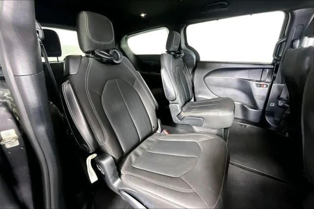 2020 Chrysler Pacifica Touring