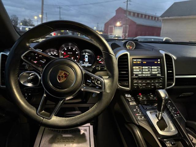 2016 Porsche Cayenne Base