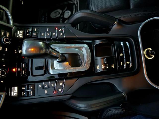 2016 Porsche Cayenne Base