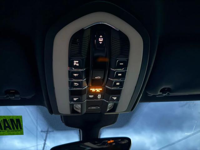 2016 Porsche Cayenne Base