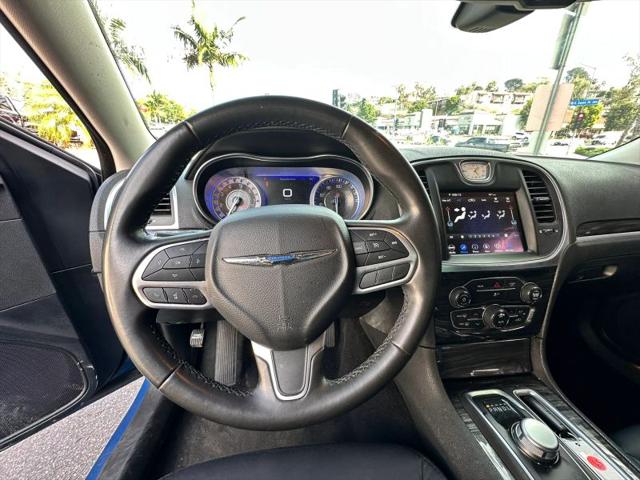 2021 Chrysler 300 Touring