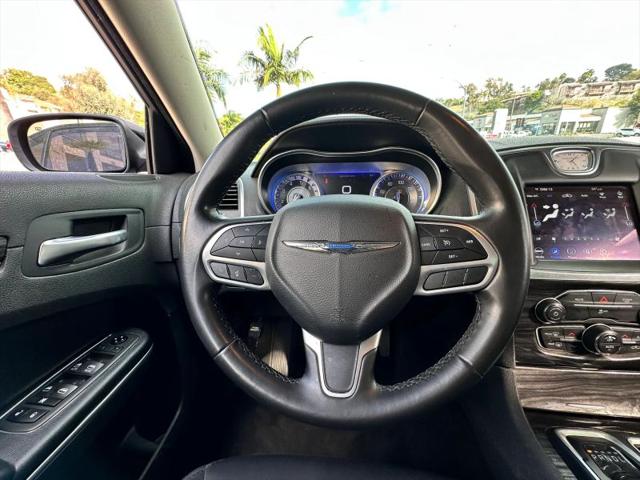 2021 Chrysler 300 Touring