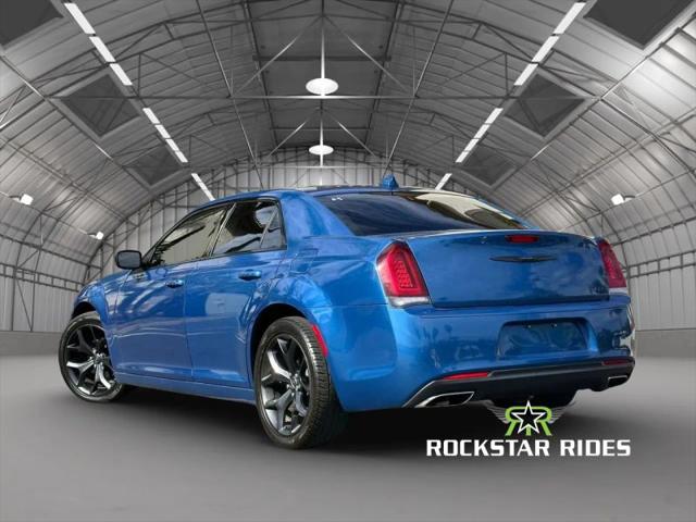 2021 Chrysler 300 Touring