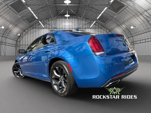 2021 Chrysler 300 Touring