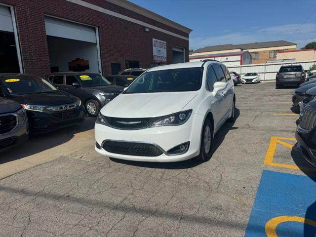 2017 Chrysler Pacifica Touring-L for sale in Oklahoma City, OK
