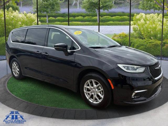 2025 Chrysler Pacifica Select for sale near Fairfield, OH