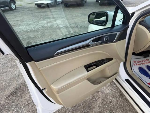 2016 Ford Fusion SE
