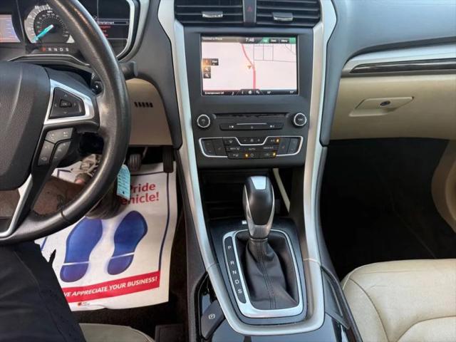 2016 Ford Fusion SE