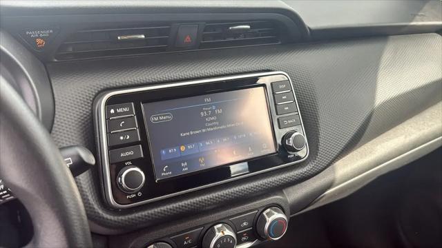 2024 Nissan Kicks S Xtronic CVT