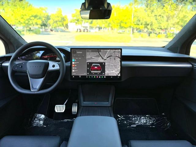 2025 Tesla Model X Long Range