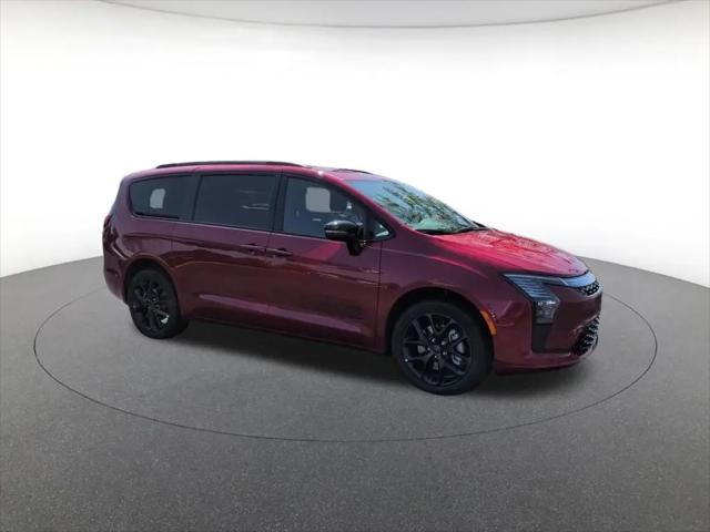 2027 Chrysler Pacifica Select AWD