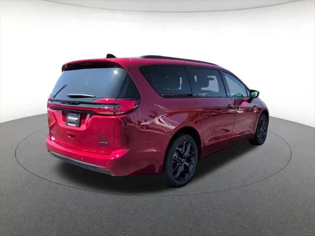 2027 Chrysler Pacifica Select AWD