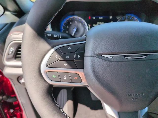 2027 Chrysler Pacifica Select AWD