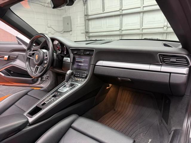 2018 Porsche 911 Carrera