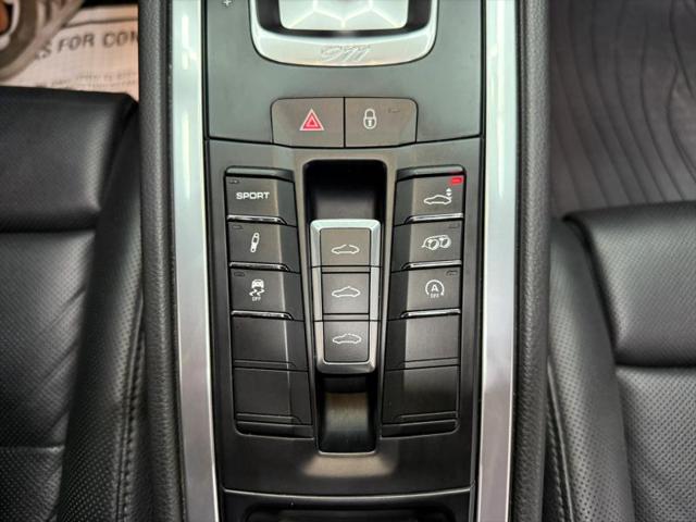 2018 Porsche 911 Carrera