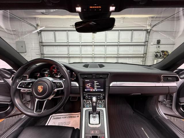 2018 Porsche 911 Carrera