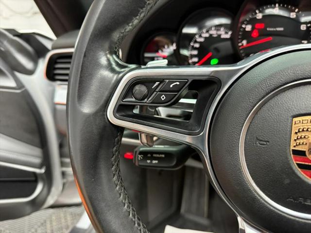 2018 Porsche 911 Carrera