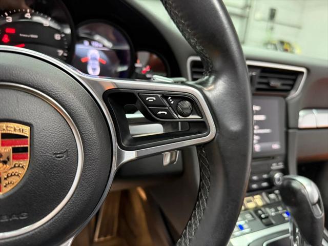 2018 Porsche 911 Carrera