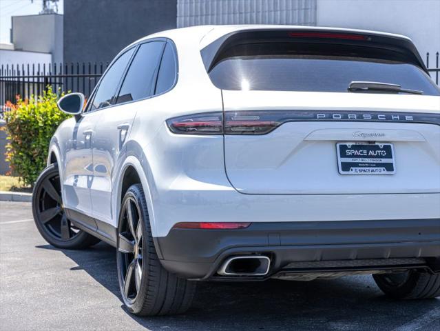 2021 Porsche Cayenne Base