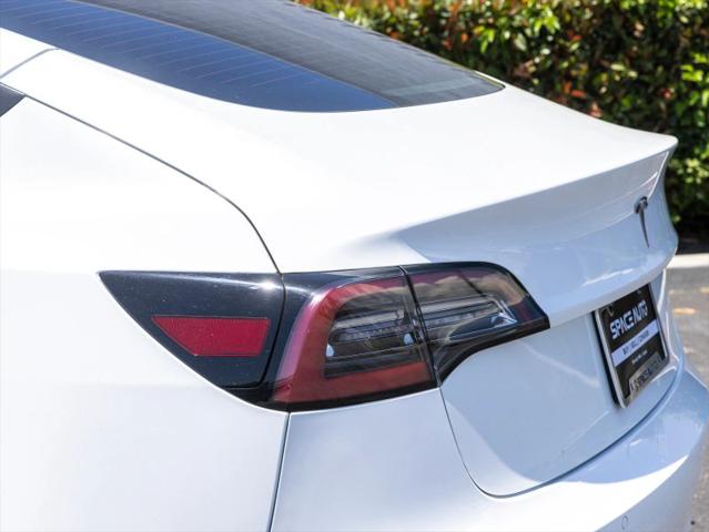 2021 Tesla Model 3 Standard Range Plus Rear-Wheel Drive
