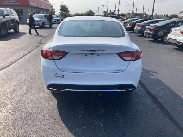 2016 Chrysler 200 Limited