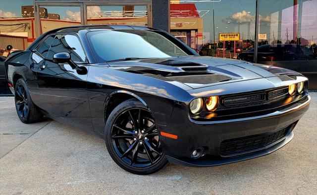 2017 Dodge Challenger SXT for sale in Dallas, TX
