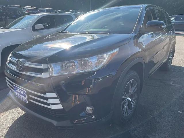 2017 Toyota Highlander LE for sale in Naugatuck, CT
