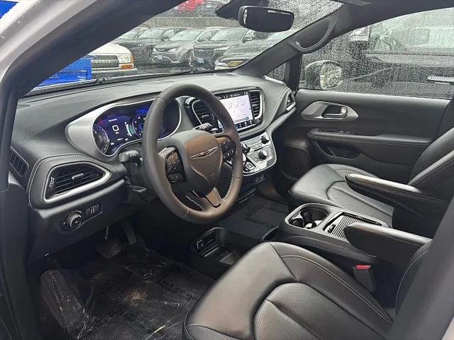 2024 Chrysler Pacifica Touring L AWD