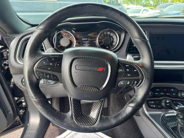 2018 Dodge Challenger 392 Hemi Scat Pack Shaker