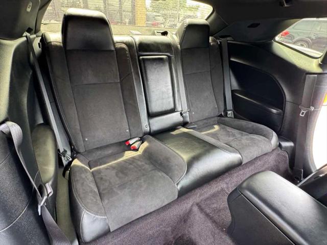 2018 Dodge Challenger 392 Hemi Scat Pack Shaker