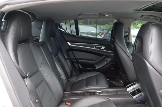 2012 Porsche Panamera 4S